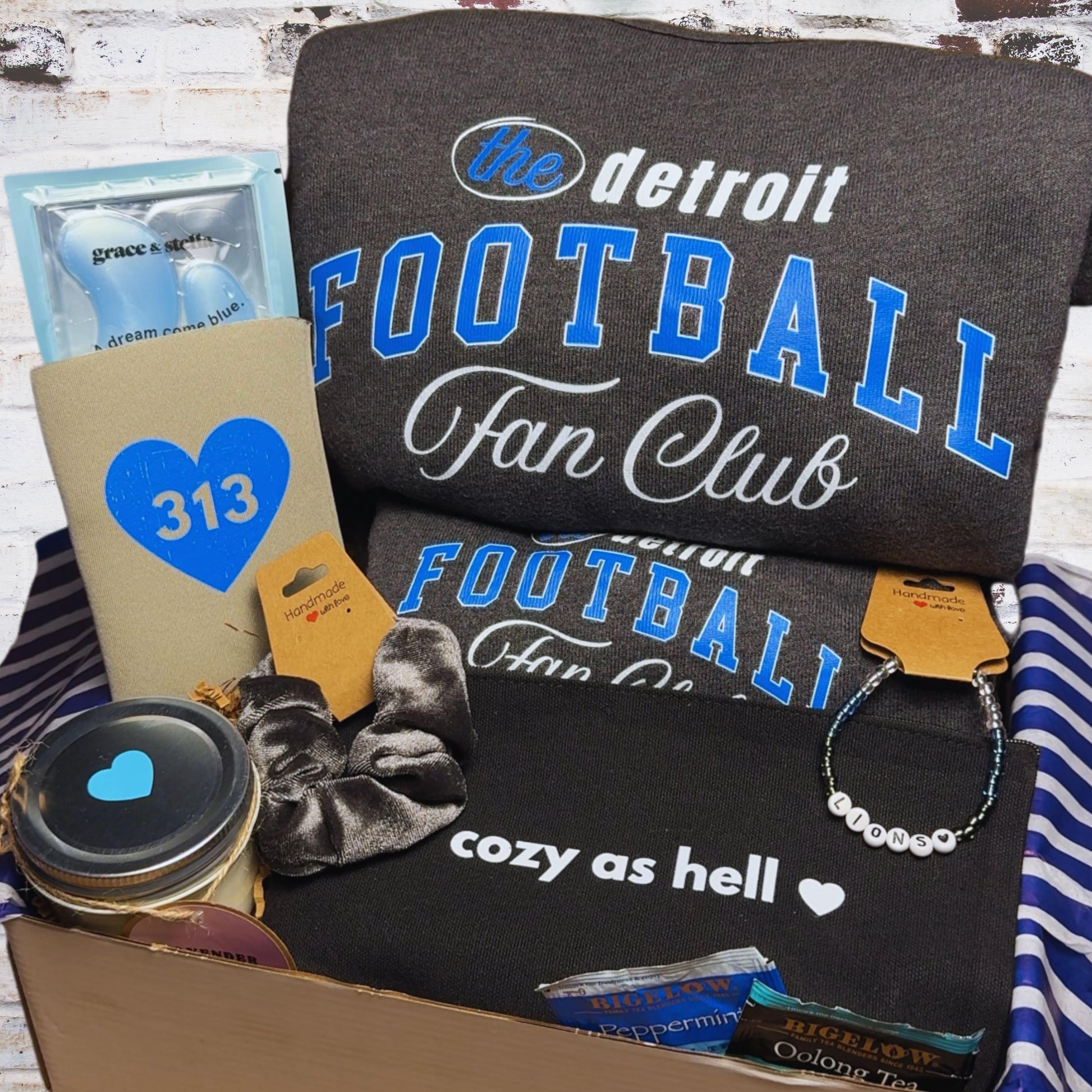 Cozy Gift Box with Loungewear Set | Detroit Football | Detroit Hockey | Michigan Football | Spartan Football | Women’s Cozy Gift Set